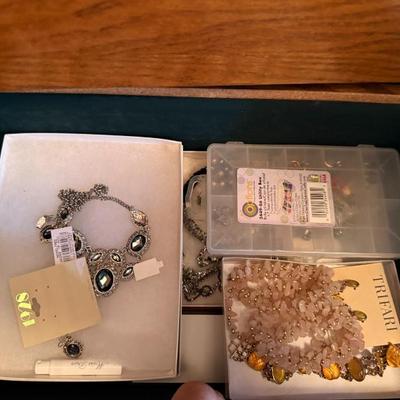Sale Photo Thumbnail #280