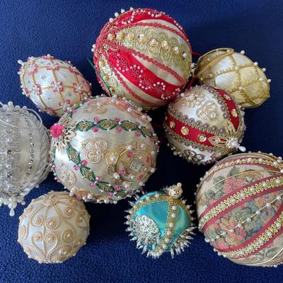 Push Pin Handmade Beaded Ornament Balls 9pcs