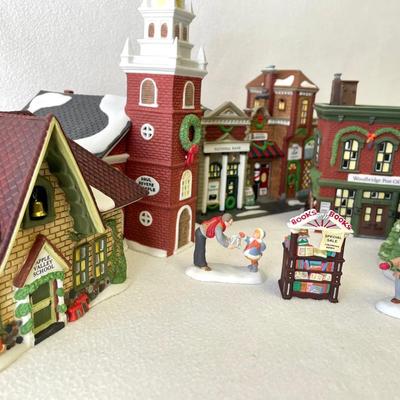 Department 56 Holiday Town Buildings Post Office, Town Hall, School, Bank And More 