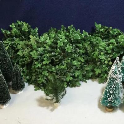 Department 56 Trees, Other Trees & Wreaths 23pc.