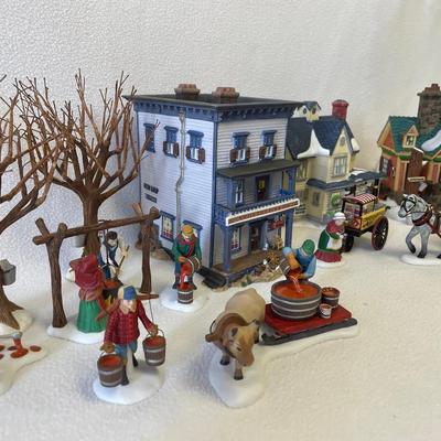 Department 56 Bed And Breakfast Inn, Maple House And Maple Making 