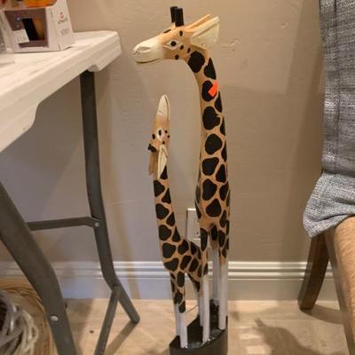 Giraffe Statue