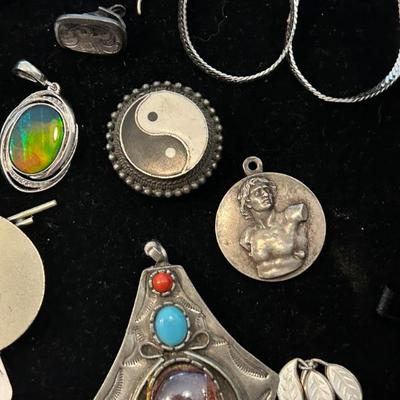 Sale Photo Thumbnail #302