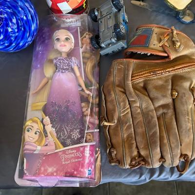 Sale Photo Thumbnail #851