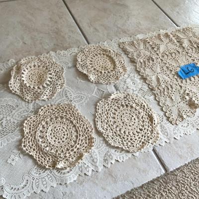 Knitted Flower Mats