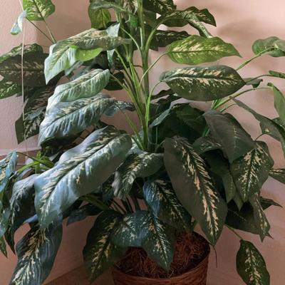 Artificial Plant And Pot 6 X 9 X 8