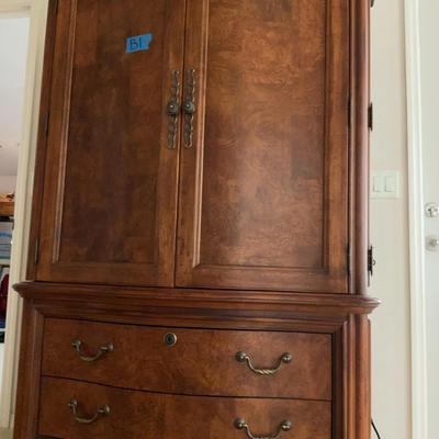 Armoire  79 x 43 X 44