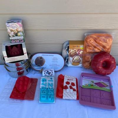 Cake Molds & More