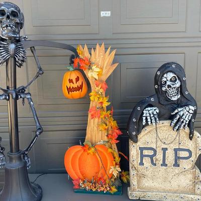 Spooky Skeletons