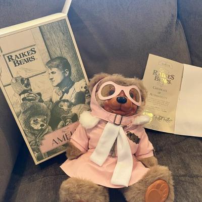 Raikes Bear Amelia