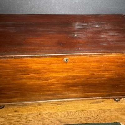 Vintage Blanket Chest 