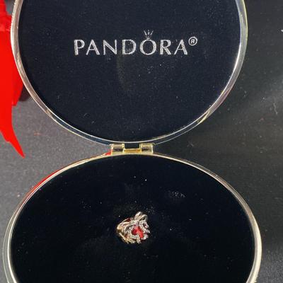 Pandora 2017 Gift Set Charm