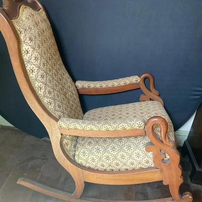Rocking Chair 
