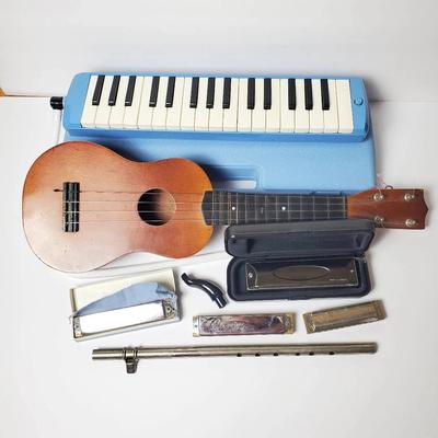 Yamaha Pianica 32-Note Medodica; Conjurer, Blessing & Hohner Harmonicas; Ukulele 