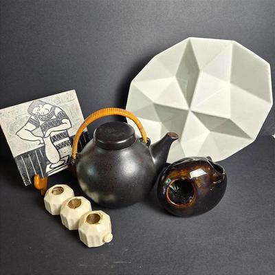Vintage Arabia Ula Procope GA Teapot & Kaj Frank Oragami Dish & More Black And White Ceramics
