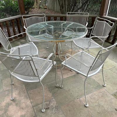 Wrought Iron Patio Table & Chairs 