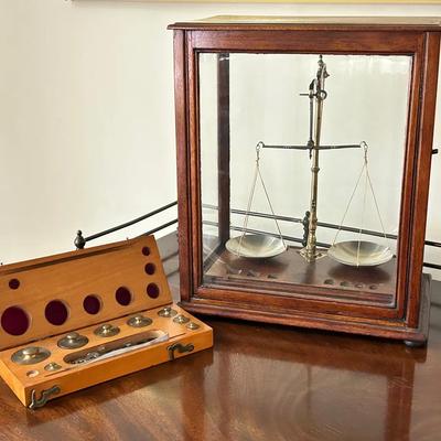 Antique Cased Balance Scale Plus FE Becket Weights Set