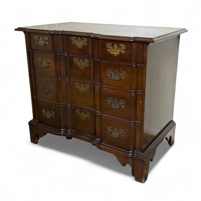 Colonial Furniture Blockfront Chest Of Drawers 