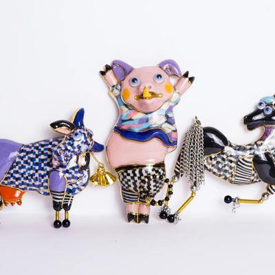 Artisan Jewelry 10 Porcelain Pig, Cow, Horse Brooches (3), 2.25 - 3.25" Long