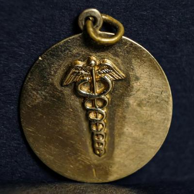 14K Gold Double-Sided Charm Caduceus Medical & Leo Zodiac -.75" Dia