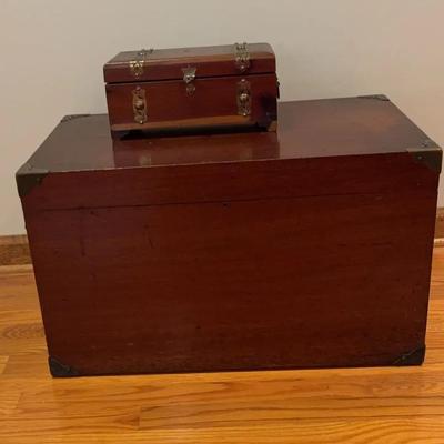 Cedar Keepsake Chest And Wooden Dovetail Storage Box W/ Metal Accent And Clasp