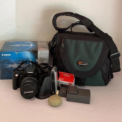 Canon Rebel XL Digital Camera With Case