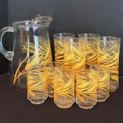 Mid Century Wheat Pitcher, Tea Glasses And Juice Glasses