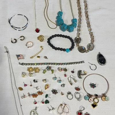 Costume Jewelry - Lot 2 