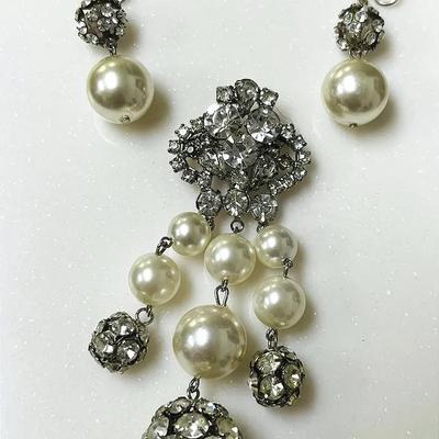 Vintage Faux Pearl and Rhinestone Jewelry Set