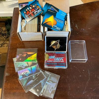 Star Trek Collector’s Cards & Badge 