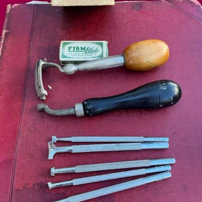 Firm Blade Skiver  And Leather Craftool Punches