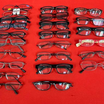 (24) Pair of Reading Glasses / (10) = 2.50 / (14) = 2.75