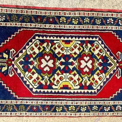 Vintage Caucasian Kazak Wool Rug – Geometric Tribal Medallion Design