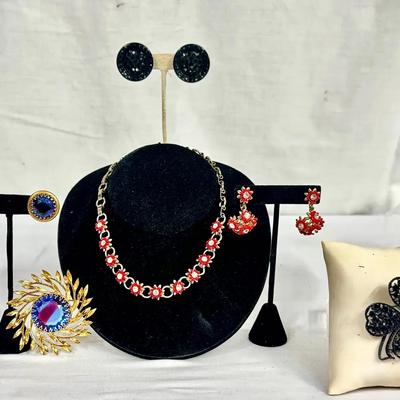3x Floral Inspired Sets Of Vintage Costume Jewelry! 