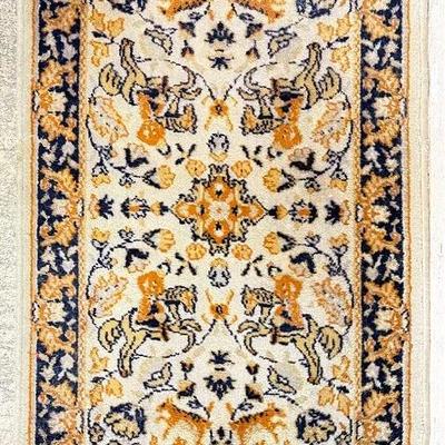 Vintage “Amur” Wool Rug – Cream, Navy & Gold Floral Pattern