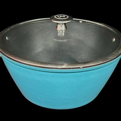 Mario Batali / Dansk Light Enameled Cast Iron 6-QT Round Casserole, Turquoise