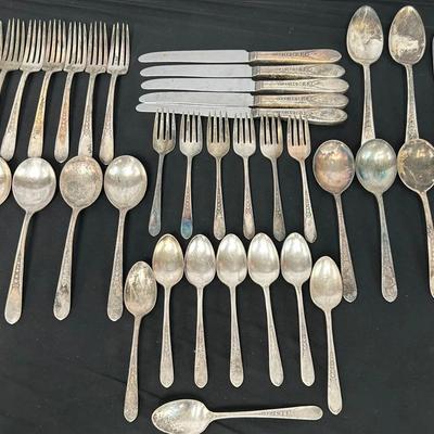 40-pc 1937 Set Wm Rogers Sectional Silverplate Flatware “Priscilla-Lady Ann”