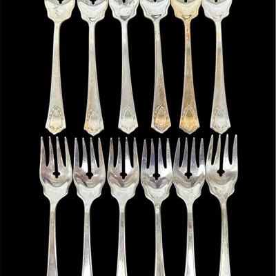 (12) 1923 R&B Reed & Barton Silverplate “Manor” Dessert or Salad Forks