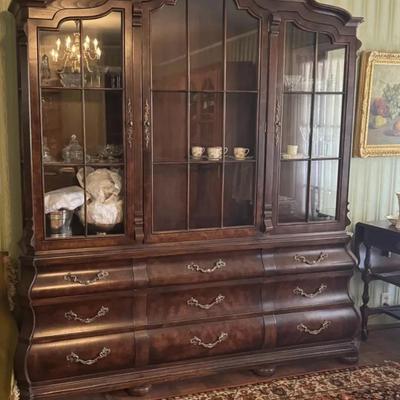 Vintage Henredon China Hutch 