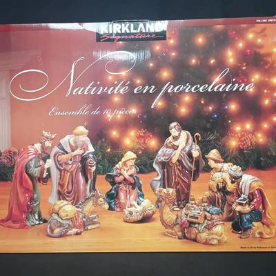 Kirkland Signature Porcelain Nativity Set (10-Piece Ensemble, Original Packaging)
