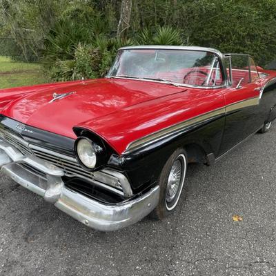 1957 Ford Fairlane
Retractable