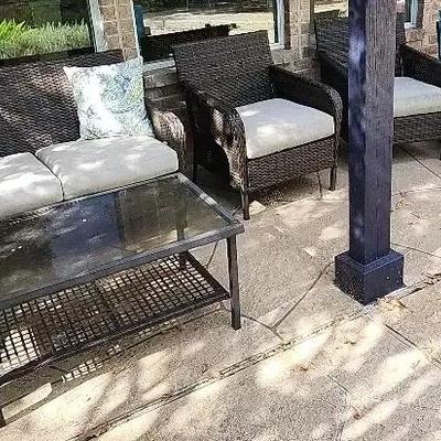 Patio Seating Arrangements 