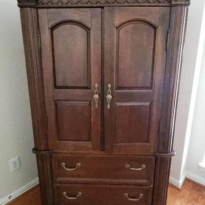 Rockford Armoire 