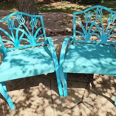 2 Metal Outdoor Chairs 