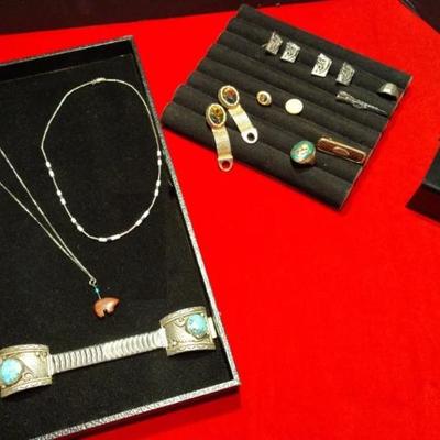 Sale Photo Thumbnail #34