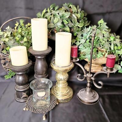Antiqued Traditional Decor: Candle Holders