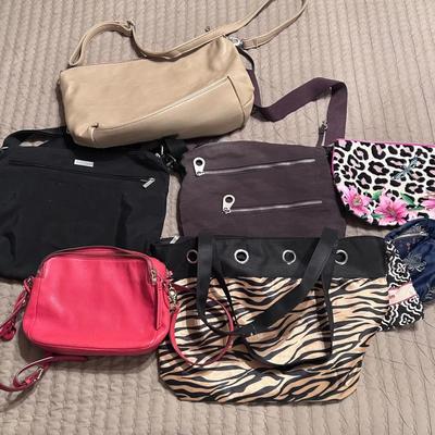 11 piece Purse & Belt Set (See all photos)