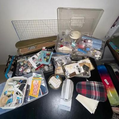 Sewing Lot- Buttons, Threads and Lots of Supplies