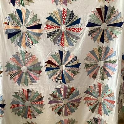 Beautiful Vintage Handmade Pinwheel Quilt