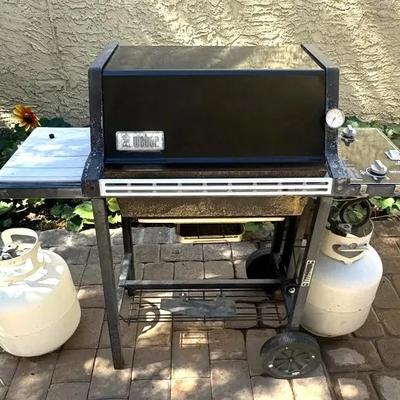 Weber Grill W/2 Propane Tanks 